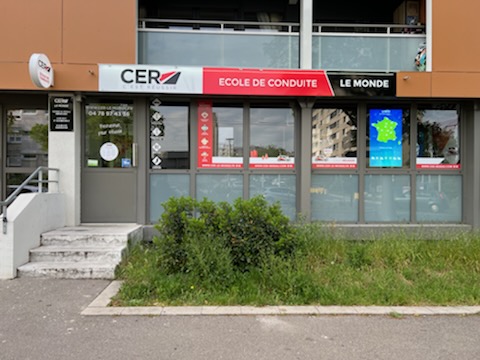 Photo de ECOLE DE CONDUITE PORTE DE L'AIN à Saint-Maurice-de-Gourdans (01800)