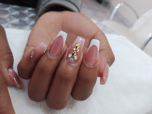 SALÓN BLING BLING hair, uñas & lash - Thumbnail