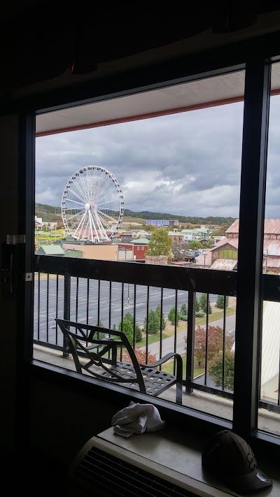 Photos of Mountain Vista Inn & Suites