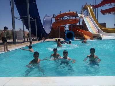 Keyf U Seyran Düğün Salonu & Aqua Park Yüzme Havuzu