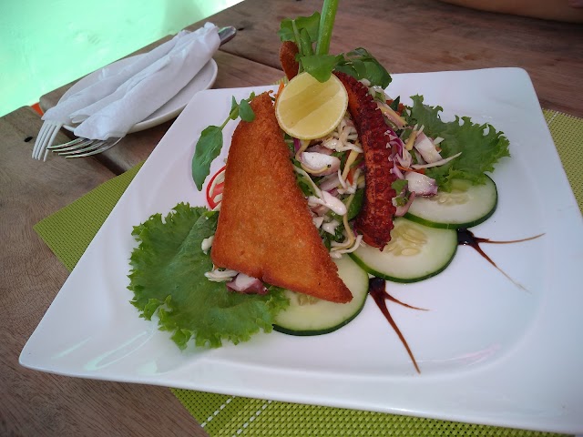 Rey & Josh Cafe Takeaway