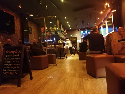 Mojitos Wine Bar