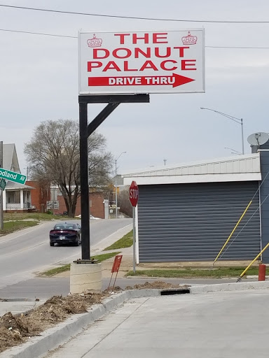 Donut Palace Moberly, Missouri - Thumbnail