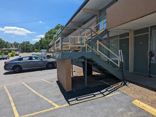 Midtown Inn & Suites - Thumbnail