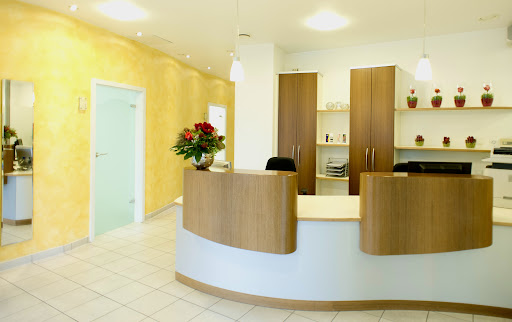 Dentist Samir Youssef