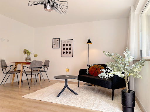 Stage Sweet Home Home Staging & Redesign - Thumbnail
