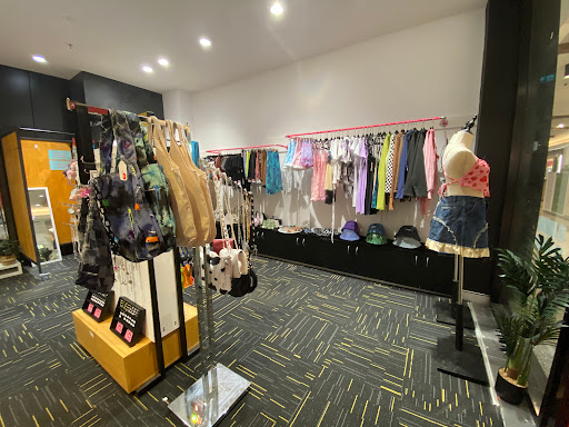 OF.EL Clothing & Accessories