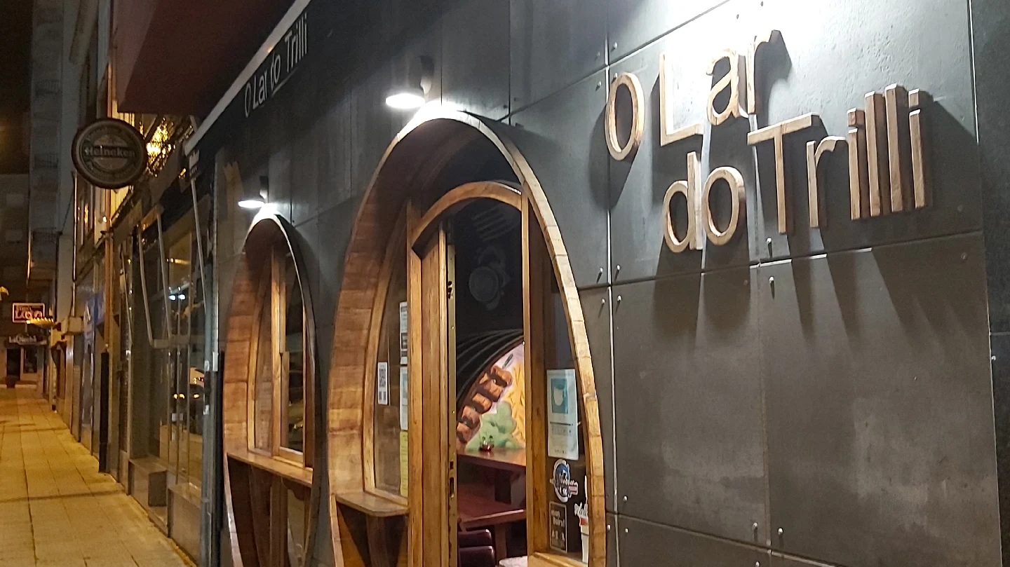 Hostal Os Triĺlizos-O Lar De Trilli /Boiro