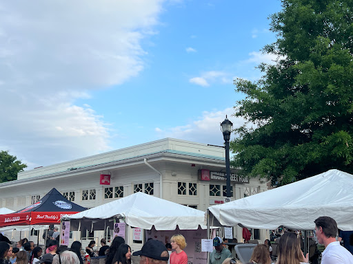 Public Parking Lot - Thumbnail