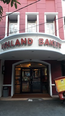 Holland Bakery - Mampang baru, Author: Fuad Alpathana