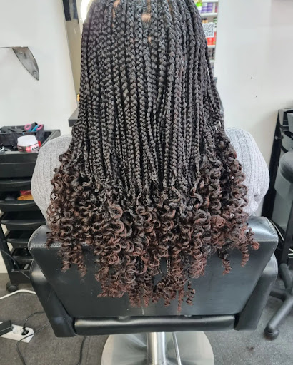 Hairextensions | Weave extensions | De Glad Beauty Salon - Thumbnail