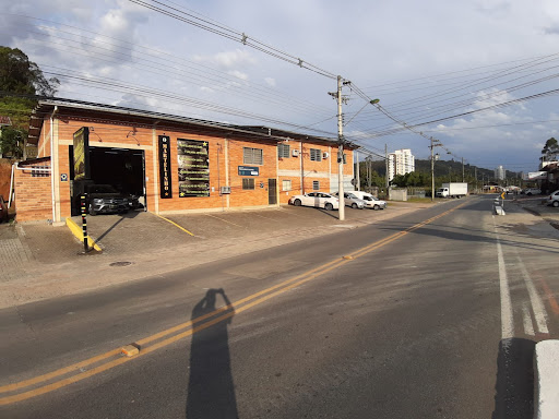 O Martelinho MAG - Martelinho de Ouro, Funilaria, Pintura e estética Automotiva | Martelinho De Ouro Blumenau