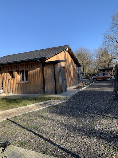 Photo de Pk Couverture : couvreur, charpentier, zingueur , menuisier, dépannage d’urgence 24h24 à Ludon-Médoc (33290)