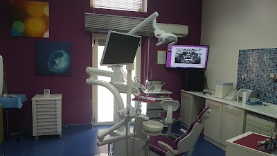 CENTRO DENTISTICO SMILE SRL