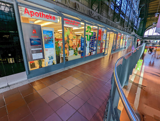 Hauptbahnhof Apotheke Wandelhalle - Thumbnail