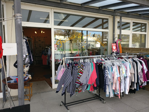 Freizeit- und Abendmode