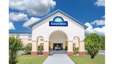 Days Inn by Wyndham Lincoln