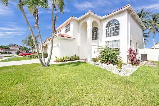 Seana Abdelmajid & Katie Lemieux ~ The Homeowner's Agent Brokered by La Rosa Realty Beaches - Thumbnail