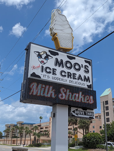 Moo's Soft Serve - Visual