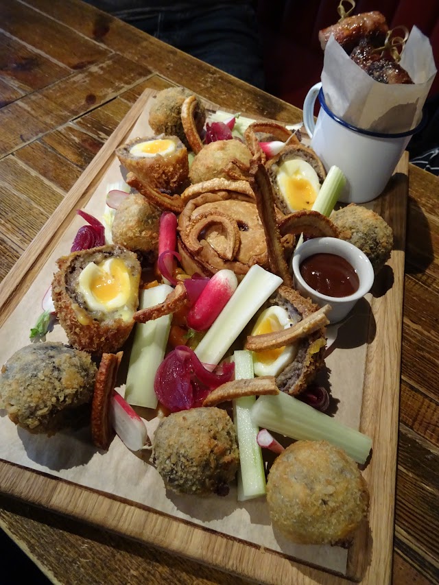 The Castle Farringdon