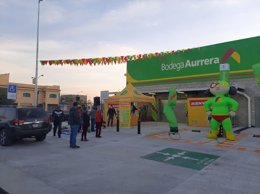 Mi Bodega Aurrera, Agua Blanca