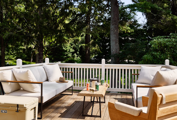 AWOL Kennebunkport by null