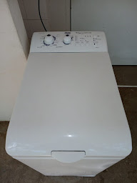 Photo n°8 de Camping et base nautique (location Pédalos et bateaux électriques) de l'Ecluse à Cheffes à Cheffes (Service de location de bateaux)