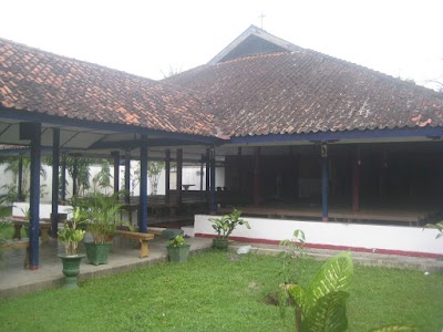Photos of Gereja Katolik St.Lukas Tambran