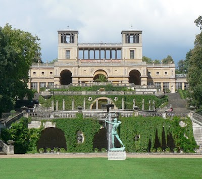 Photos of Dir Maidan Plaza