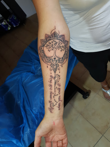 BL Design Tattoo Studio - Thumbnail
