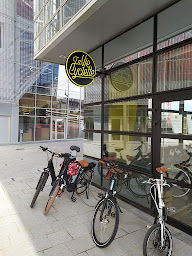 Photo n°35 de La VieCyclette - Réparation vente de vélos - Flotte de vélos en entreprise - Vélos de fonction - Vélotaf à Rennes (Magasin de vêtements pour femmes)