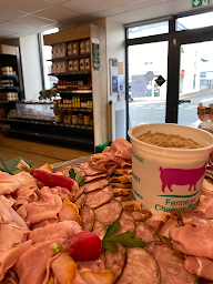 Photo n°3 de Ferme des Champs-Romet à Saint-Cosme-en-Vairais (Boucherie-charcuterie)