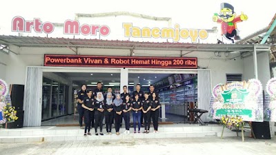 Photos of Arto Moro Tanemjoyo