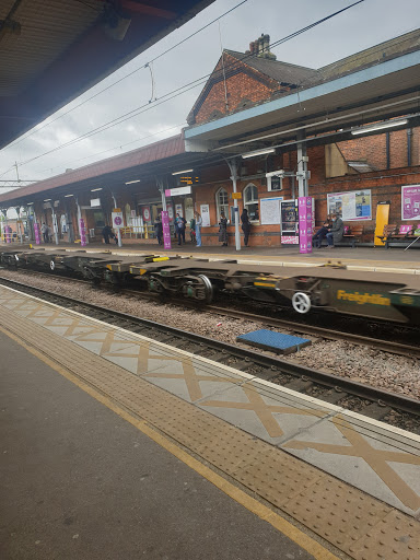 Upminster - Visual