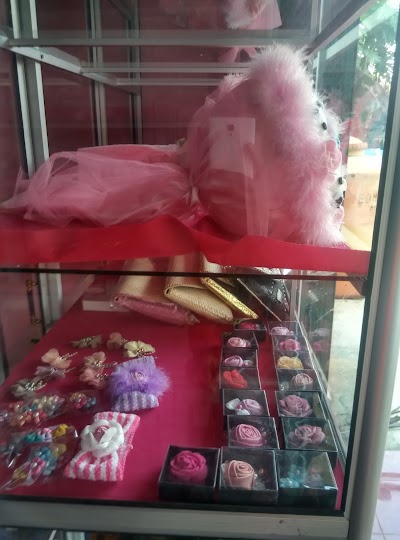 Photos of Ayunda Craft