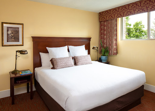 Park Lane Suites and Inn - Thumbnail