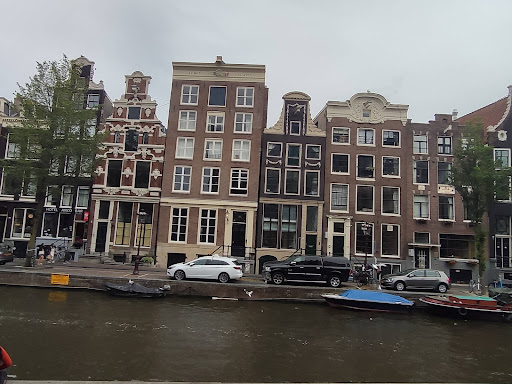 L & W - Netherlands