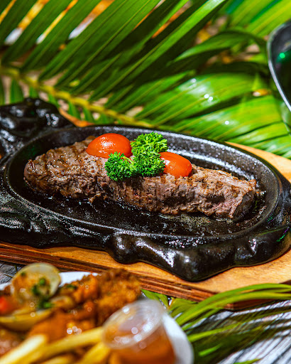 Palmeira Show & Restaurant