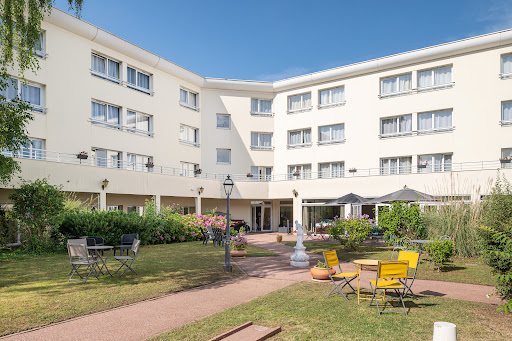 Photo de Ehpad Korian Jardin de Neptune à Saint-Maur-des-Fossés (94100;94210 (La Varenne))