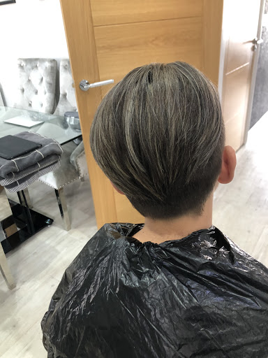 Allyson McCourt Hairdressing - Thumbnail