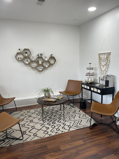 Creekside Salon - Thumbnail