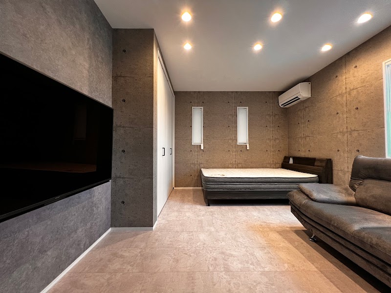 株式会社システム・トゥエンティーワン