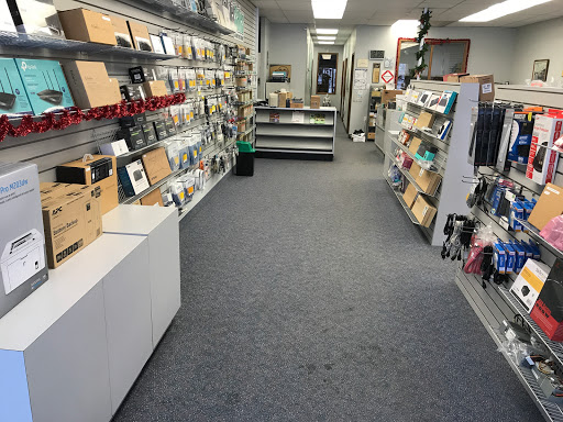 MicroAge Computer Centre - Visual