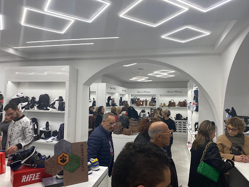 Esse Shoes Gallery - Italy
