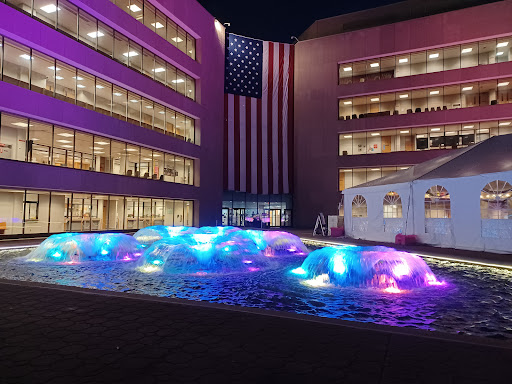 Belleville Square - Visual