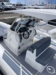 Photo n°16 de Nautique Concept - Vente, entretien de bateaux - Concessionnaire (Seagame, Beneteau, Brig, Gala, SPX) à Saint-Raphaël (Service de réparation de bateaux)