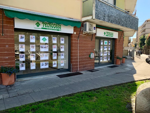 Affiliato Tecnocasa Industriale Levante S.R.L. Gallery - Italy