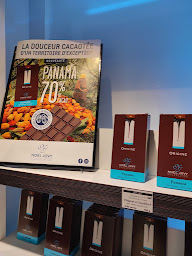 Photo n°9 de Du pain.../...au chocolat - Noël Jovy. à Saint-Germain-du-Puy (Pâtisserie)