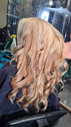 Photo n°11 de Salon Actuel à Bastia (Salon de coiffure)