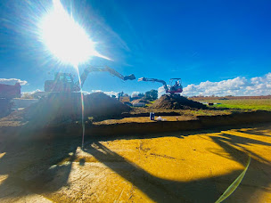 Photo n°8 de SARL D.T.P 33 à Latresne (Entreprise de terrassement)